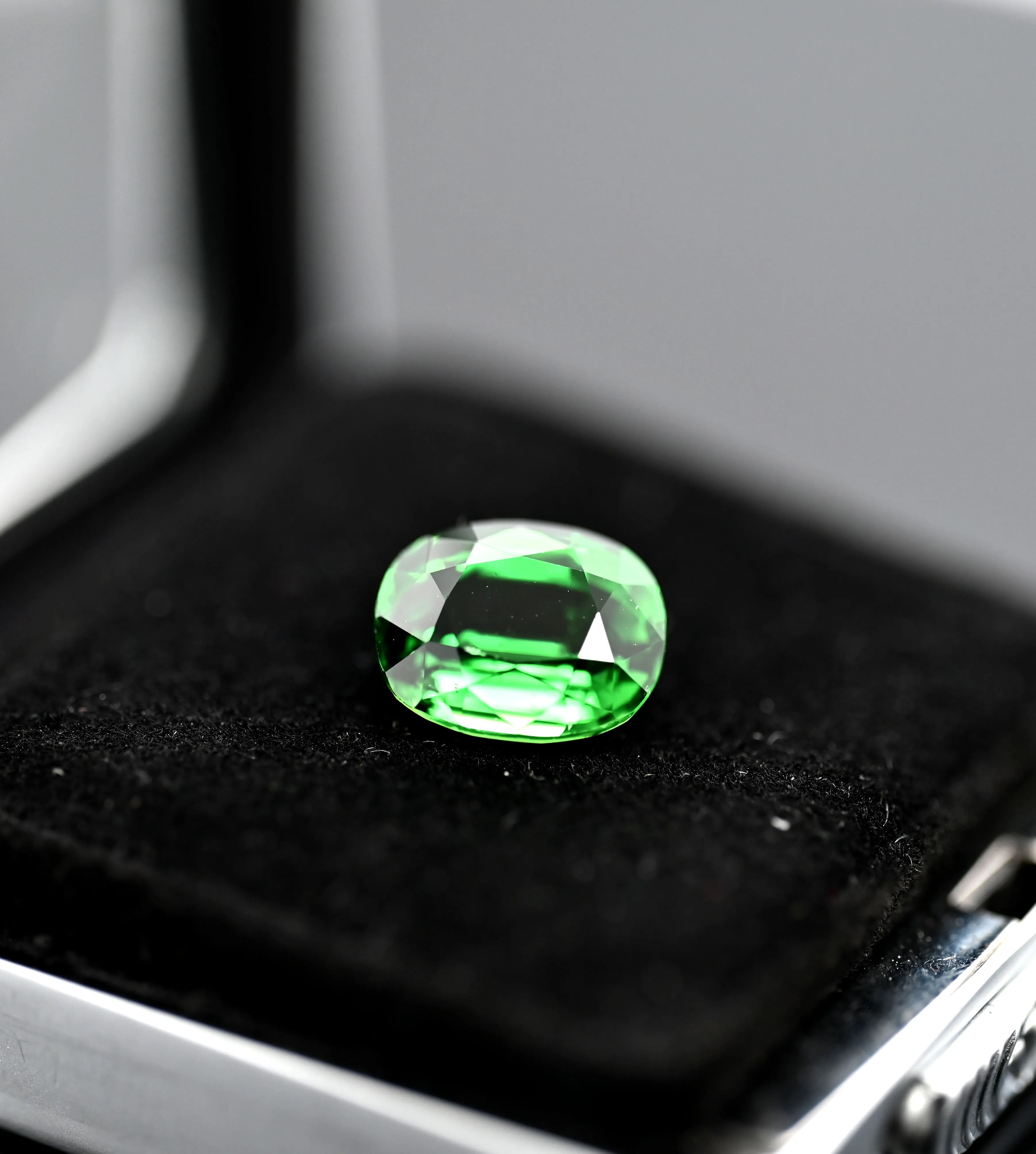 3.98CT CHROME TOURMALINE