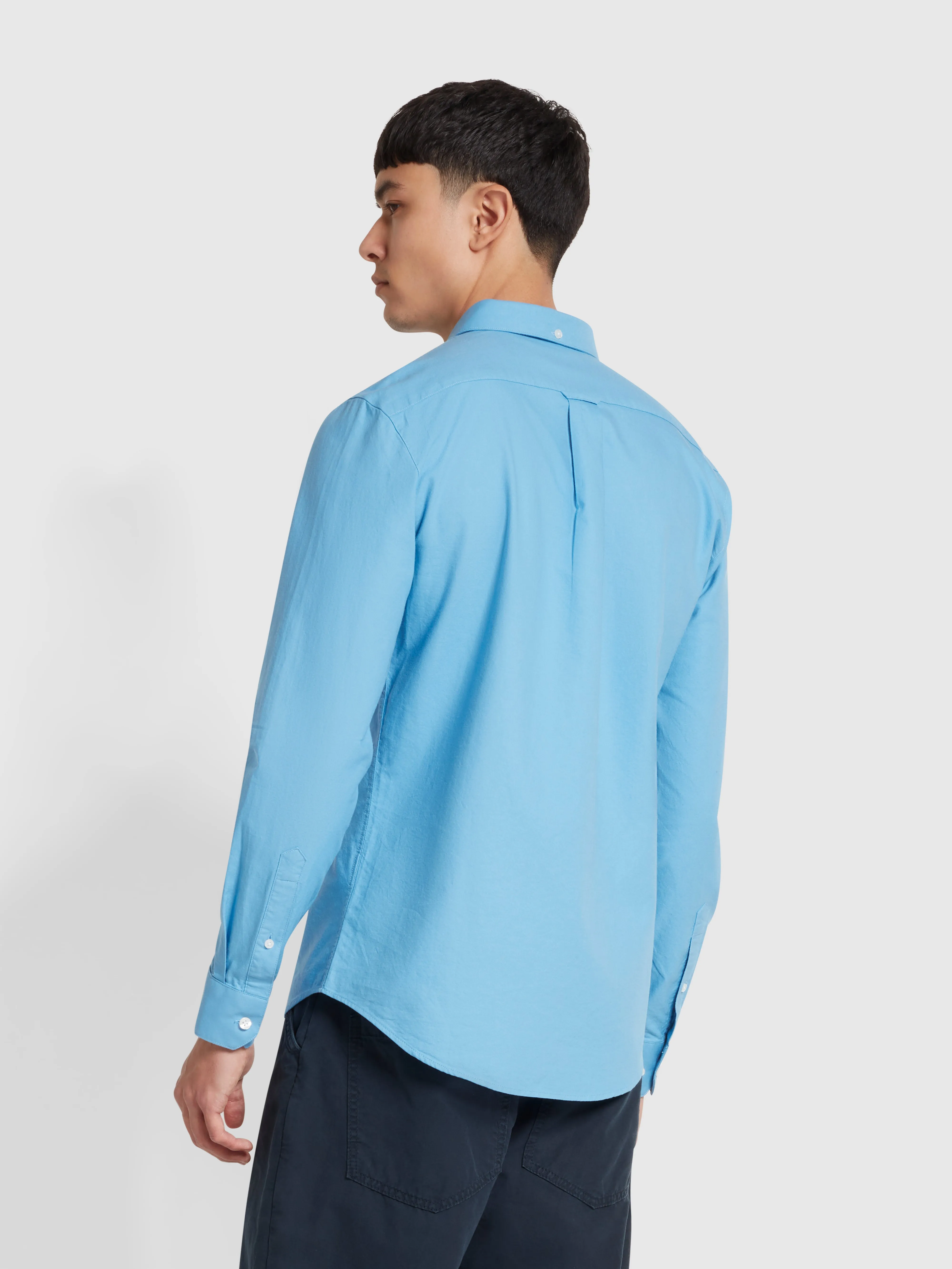 Brewer Slim Fit Organic Cotton Oxford Shirt In Arctic Blue