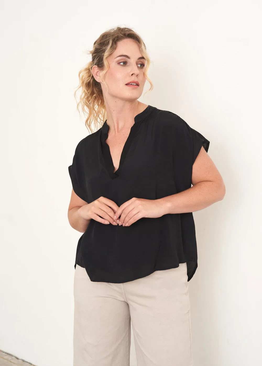 CHARLOTTE LOOSE FIT TOP - BLACK