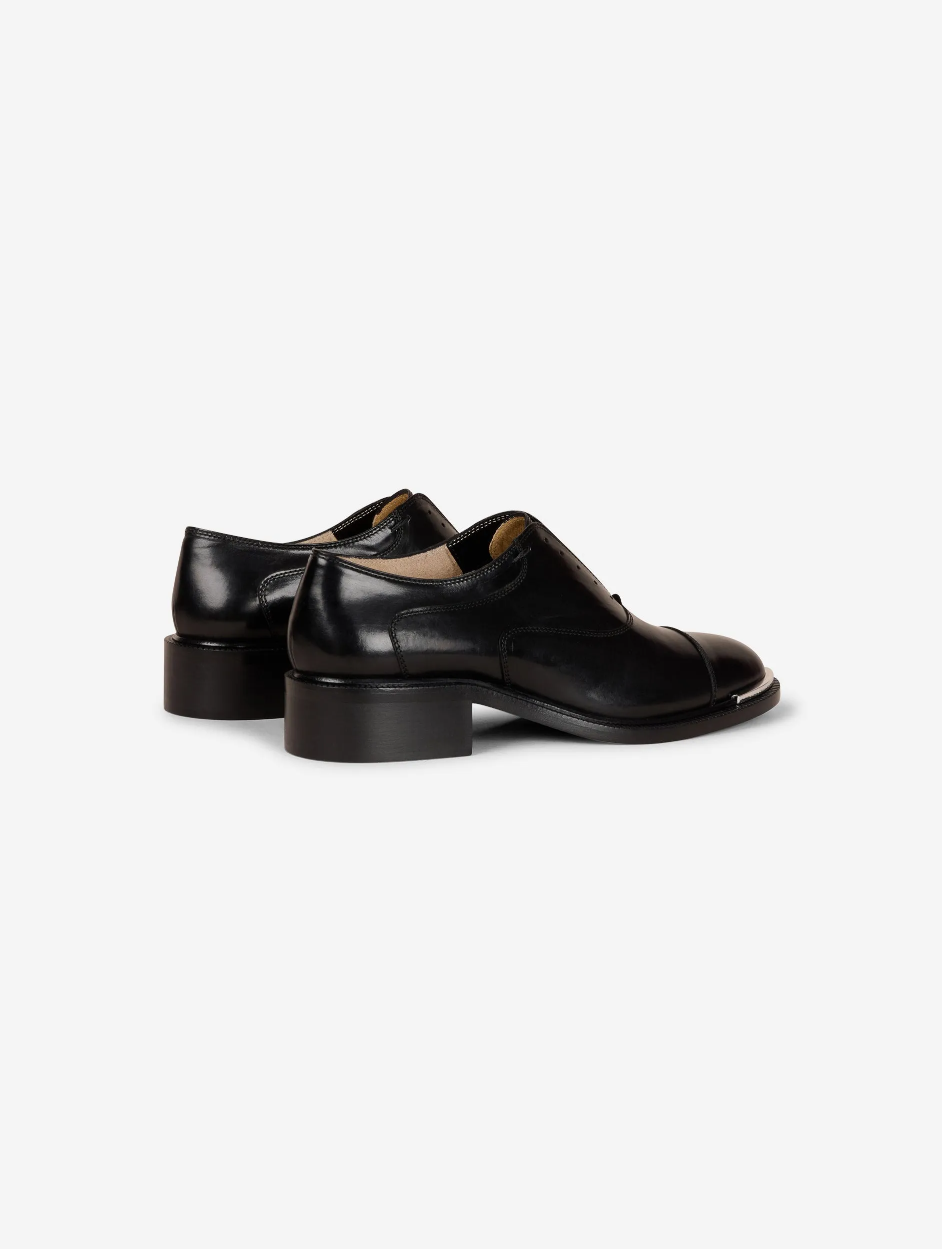 Derbies en cuir noir