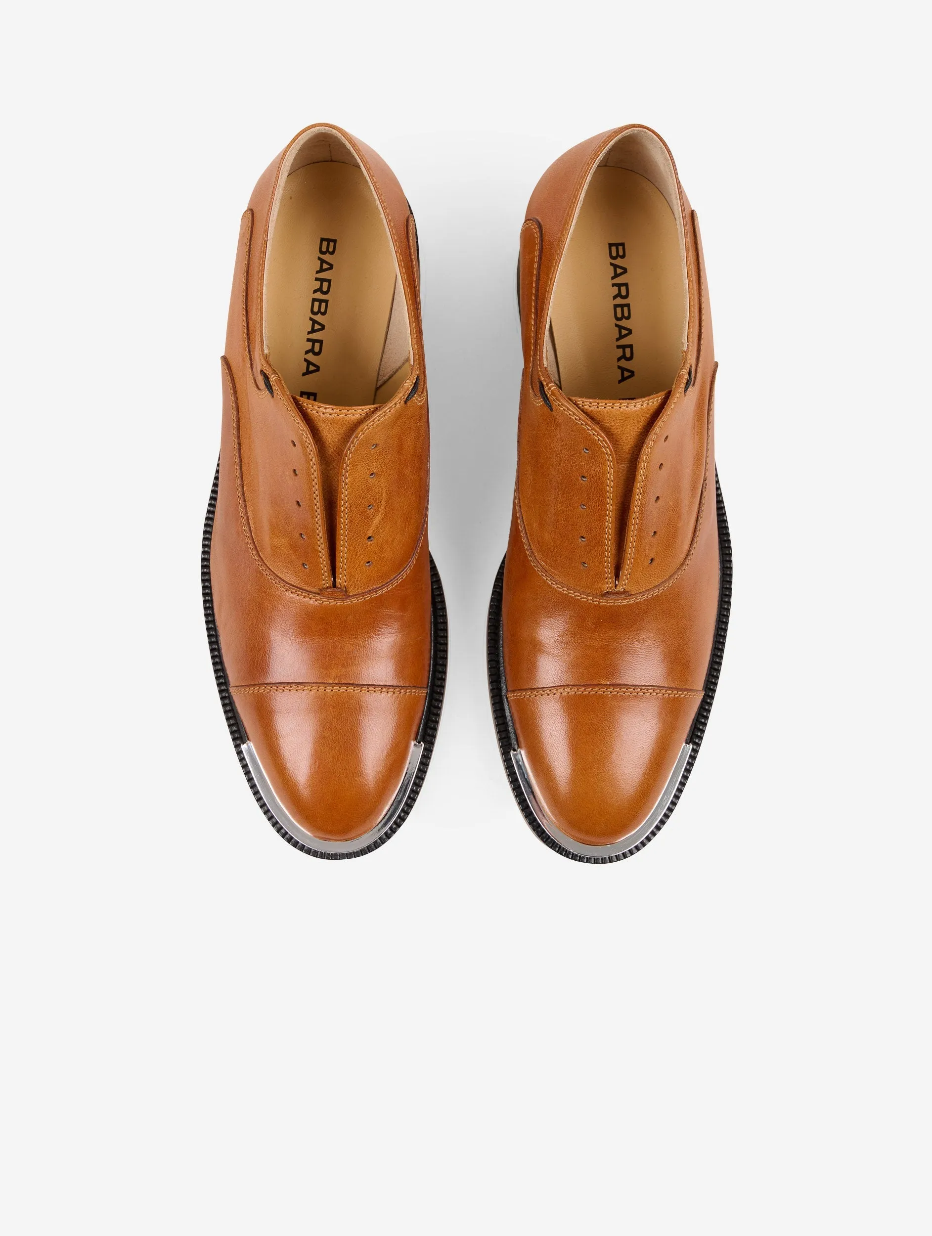 Derbies in caramel leather