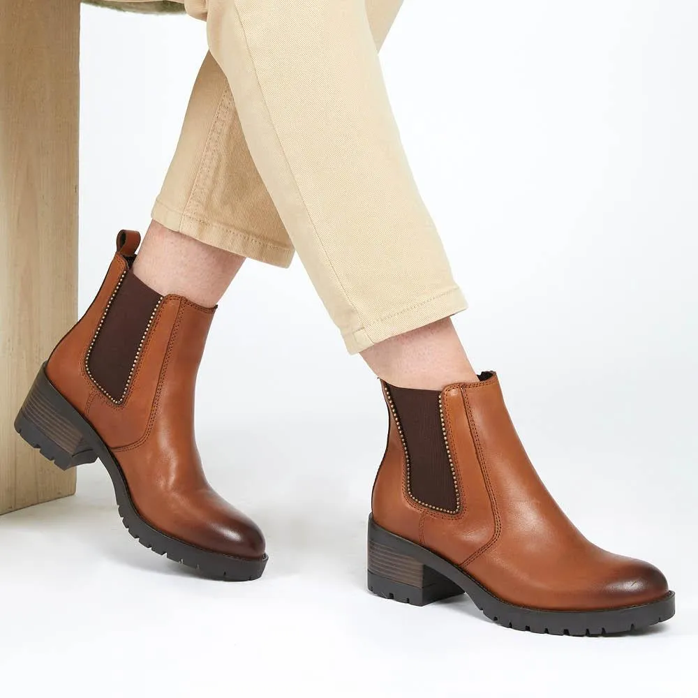 Mena Heeled Chelsea Boots - MENA / 322 405