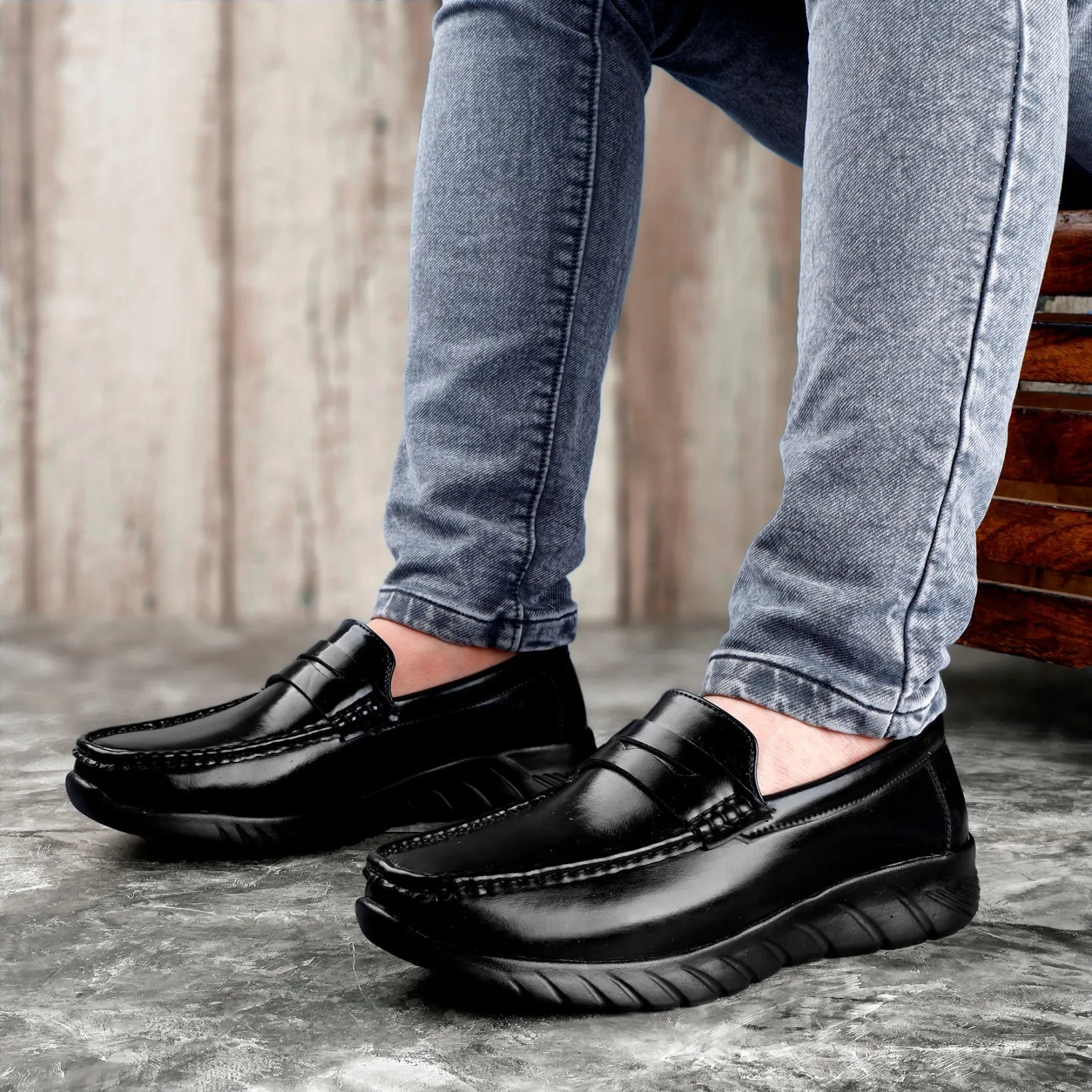 Men's Casual Slip-On Loafers And Outdoor Shoes