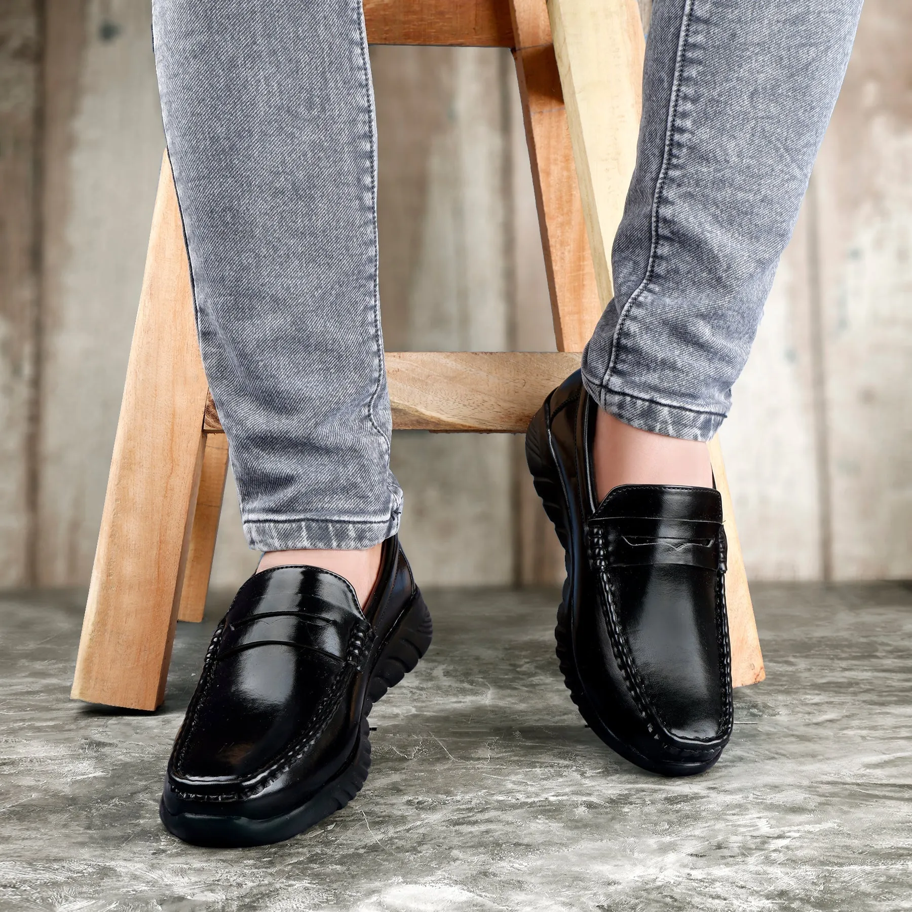 Men's Casual Slip-On Loafers And Outdoor Shoes