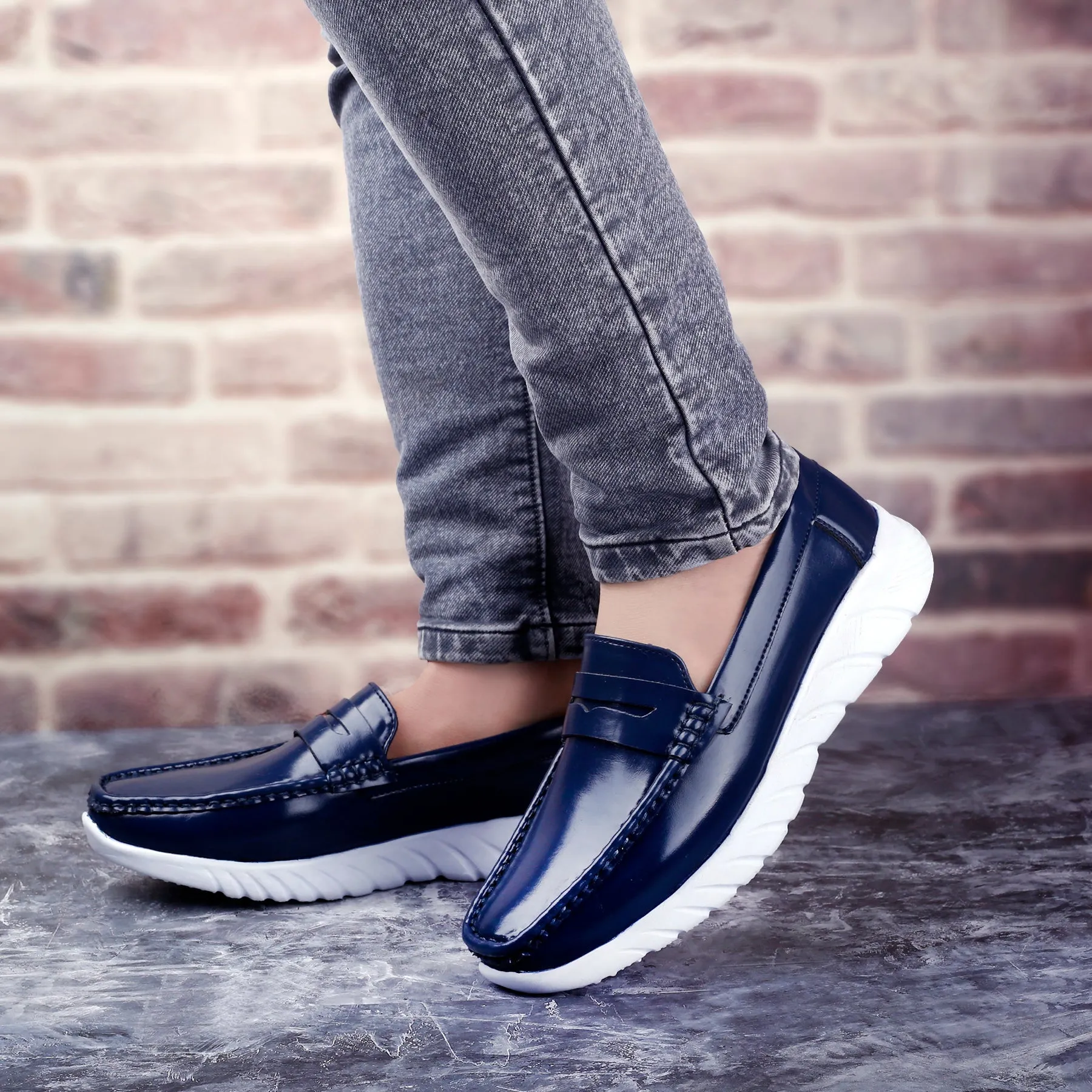 Men's Casual Slip-On Loafers And Outdoor Shoes