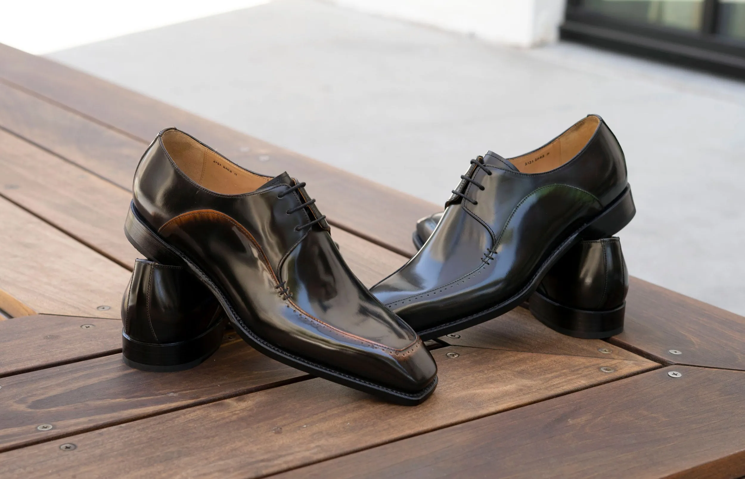 Shiny Calfskin Lace-Up Oxford Black/Green