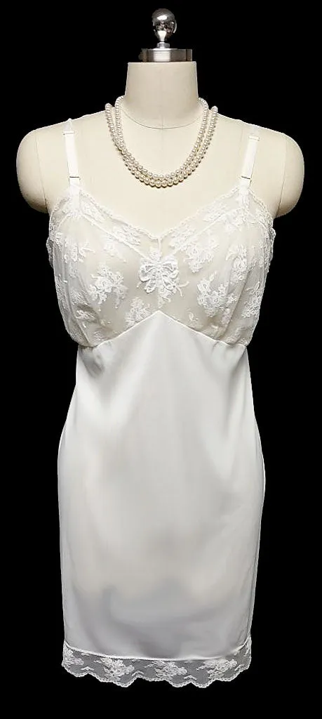 *VINTAGE '60s ARISTOCRAFT BY SUPERIOR SLIP DRIPPING WITH LACE AND SATIN BOW APPLIQUE