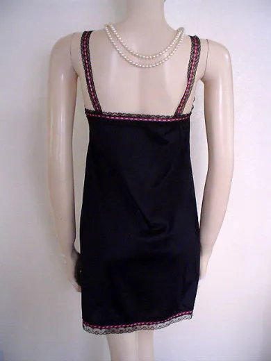 *VINTAGE VAN RAALTE BLACK LACE & HOT PINK MINI SLIP